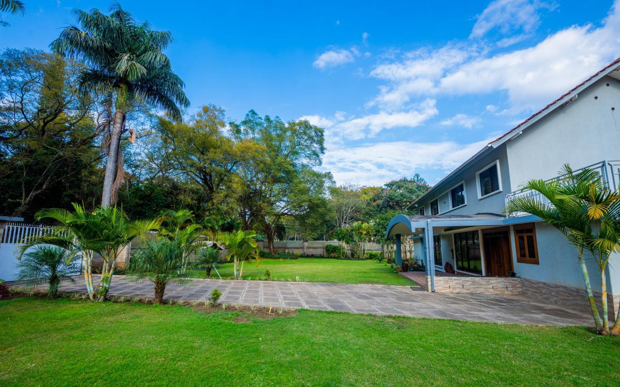 Nyumbani Palace Arusha Buitenkant foto